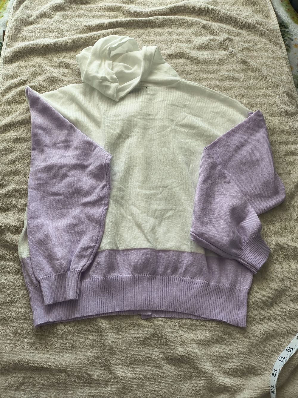 Makeover Essentials Hooded Button-Front Cardigan in Cream & Lavender - Picture 3 of 9